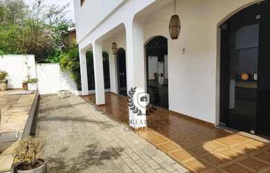 Imagem 8: Imóvel para aluguel possui 370 metros quadrados com 4 quartos