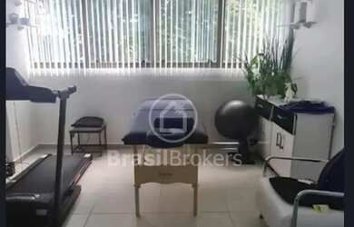 Imagem: O depósito possui 1 Vaga na garagem e 22m² de Área e está