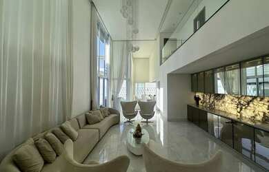 Imagem: A casa em condomínio possui 4 Dormitórios, 5 Banheiros, 4