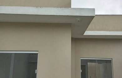 Imagem: A casa possui 2 Dormitórios, 2 Banheiros, 1 Vaga na garagem