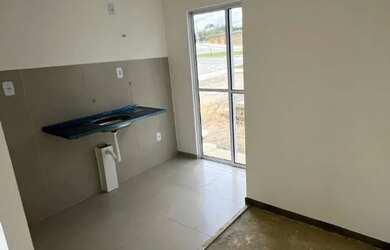 Imagem 3: Casa 2/4 solta dos dois lados, próximo da Av. Fraga Maia