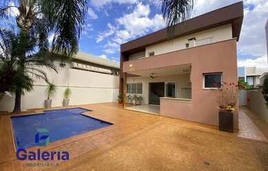 Imagem: A casa em condomínio possui 3 Dormitórios, 4 Banheiros, 4