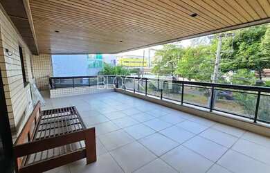 Imagem: O apartamento possui 3 Dormitórios, 3 Banheiros, 2 Vagas na