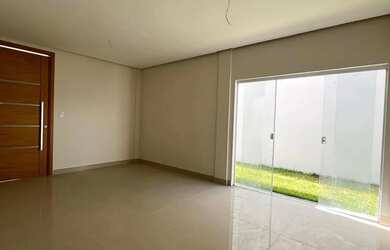 Imagem: A casa em condomínio possui 4 Dormitórios, 3 Banheiros, 2