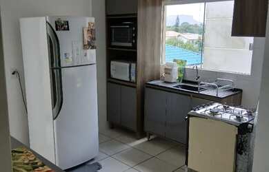 Imagem: O apartamento possui 2 Dormitórios, 1 Banheiro, 1 Vaga na garagem