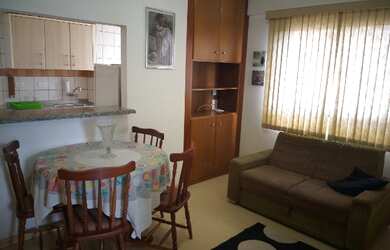 Imagem: O apartamento possui 1 Dormitório, 1 Banheiro, 1 Vaga na garagem