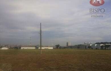 Imagem: O terreno possui 10.000m² de Área e está localizado em Vila