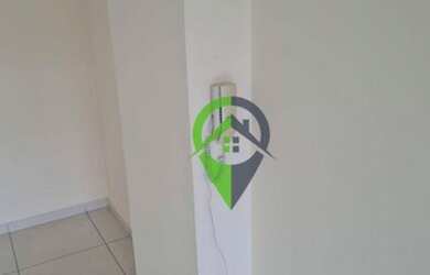 Imagem: O depósito possui 2 Vagas na garagem e 72m² de Área e está