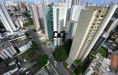 Imagem: O apartamento possui 3 Dormitórios, 3 Banheiros, 2 Vagas na