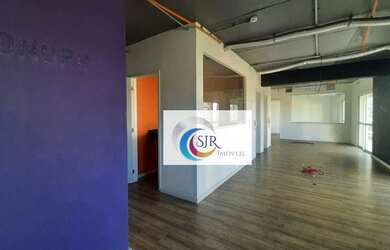 Imagem: O depósito possui 2 Vagas na garagem, 86m² de Área e está