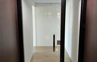 Imagem: O depósito possui 2 Vagas na garagem e 70m² de Área e está