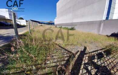 Imagem: O terreno possui 432m² de Área e está localizado em Centro