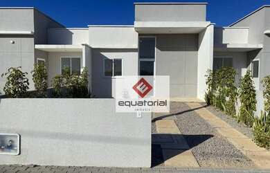 Imagem: A casa em condomínio possui 3 Dormitórios, 2 Banheiros, 2