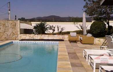 Imagem: A casa em condomínio possui 3 Dormitórios, 5 Banheiros, 2