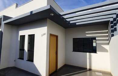 Imagem: A casa à venda possui 2 Dormitórios, 2 Banheiros, 2 Vagas