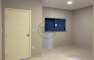 Imagem: A casa possui 2 Dormitórios, 1 Banheiro, 1 Vaga na garagem