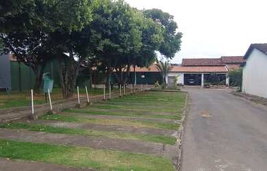 Imagem: A casa em condomínio possui 2 Dormitórios, 2 Banheiros, 3