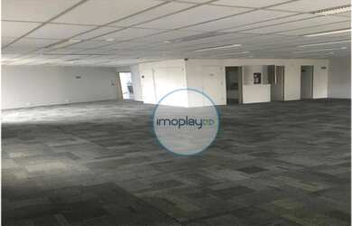 Imagem: O depósito possui 5 Vagas na garagem e 150m² de Área e está