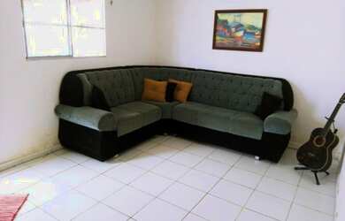 Imagem: A casa possui 3 Dormitórios, 1 Banheiro, 1 Vaga na garagem