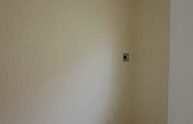 Imagem: O apartamento possui 3 Dormitórios, 1 Banheiro, 1 Vaga na garagem