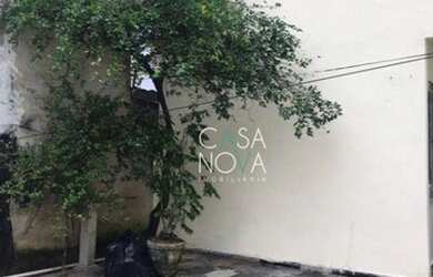 Imagem: A casa possui 2 Dormitórios, 2 Banheiros, 2 Vagas na garagem