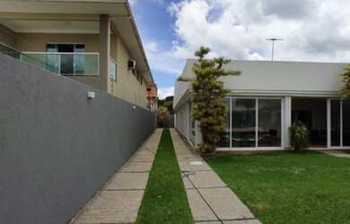 Imagem: A casa em condomínio possui 3 Dormitórios, 1 Banheiro, 500m²