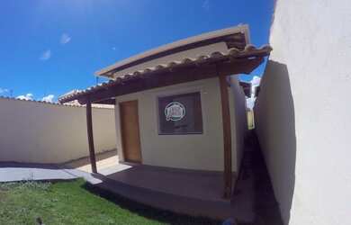 Imagem: A casa possui 3 Dormitórios, 2 Banheiros, 84m² de Área e