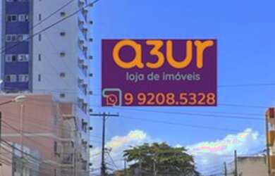 Imagem: A casa possui 3 Dormitórios, 2 Banheiros, 5 Vagas na garagem