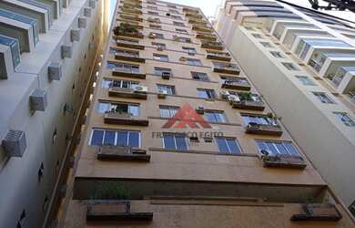 Imagem: O apartamento possui 3 Dormitórios, 2 Banheiros, 1 Vaga na