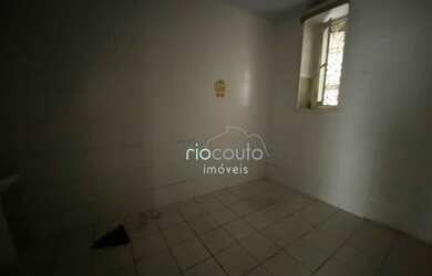 Imagem 10: Casa em Rua Nobre. 198m² de Área, 2 Banheirose4 Dormitórios