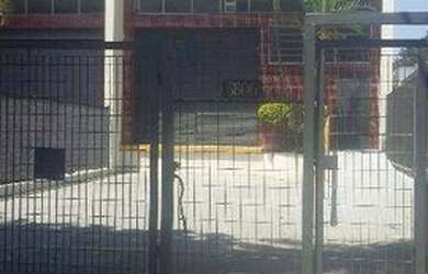 Imagem: O depósito possui 900m² de Área e está localizado em Alphaville