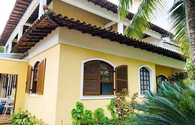 Imagem: A casa em condomínio possui 4 Dormitórios, 5 Banheiros, 2