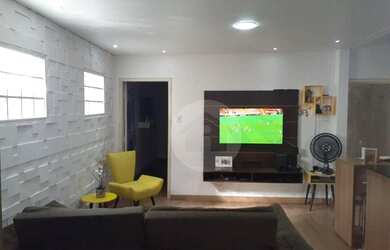 Imagem: A casa possui 4 Dormitórios, 2 Banheiros, 2 Vagas na garagem