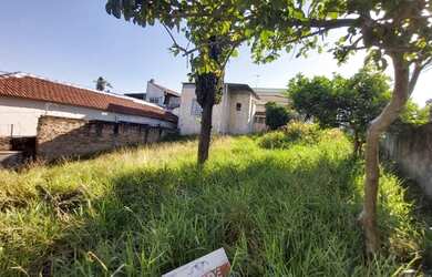 Imagem: O terreno possui 249m² de Área e está localizado em Vila