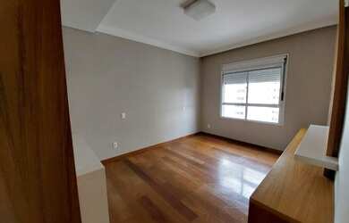 Imagem 8: Apartamento. Piscina, Churrasqueira, VarandaeGuarda roupa