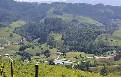 Imagem 2: Sítio à venda por R$ 690.000, 36 hectares, lindas pastegens e nascentes
