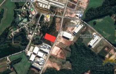 Imagem: O terreno possui 5.000m² de Área e está localizado em Estados