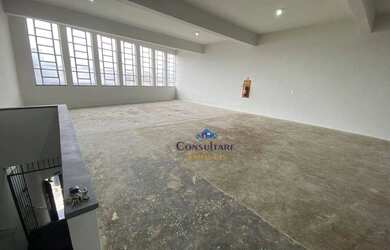 Imagem: O depósito possui 300m² de Área e está localizado em Vila