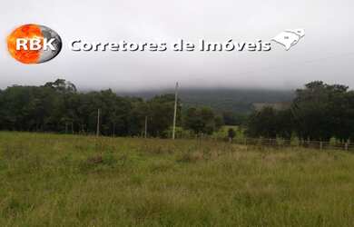 Imagem: A chácara possui 3.740m² de Área e está localizado em Maracanã