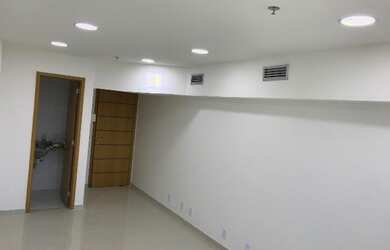 Imagem: O depósito possui 1 Vaga na garagem, 22m² de Área e está