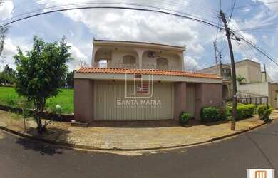 Imagem: O depósito possui 4 Vagas na garagem, 358m² de Área e está