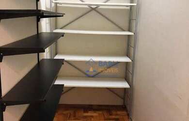 Imagem: O depósito possui 1 Vaga na garagem, 40m² de Área e está