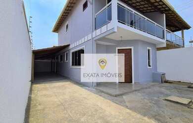 Imagem: A casa possui 3 Dormitórios, 3 Banheiros, 2 Vagas na garagem