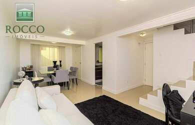 Imagem: A casa possui 3 Dormitórios, 1 Banheiro, 2 Vagas na garagem