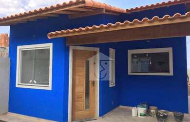 Imagem: A casa possui 2 Dormitórios, 2 Banheiros, 1 Vaga na garagem