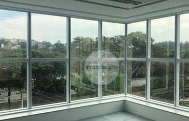 Imagem: O depósito à venda possui 5 Vagas na garagem e 569m² de Área