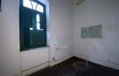 Imagem 6: Casa em Rua Nobre. 198m² de Área, 2 Banheirose4 Dormitórios