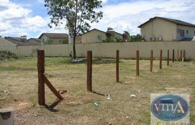 Imagem: O terreno possui 2160m² de Área e está localizado em Barra