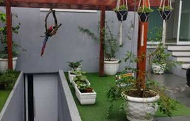 Imagem 2: Aluga -se. 16m² de Áreae2 Vagas na garagem