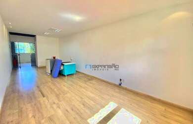 Imagem: O depósito possui 1 Vaga na garagem, 30m² de Área e está